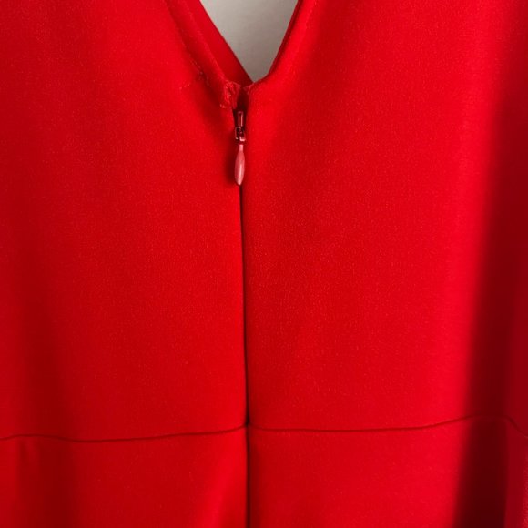 Leith Deep V-Neck Jumpsuit - Size Small - Picture 7 of 8